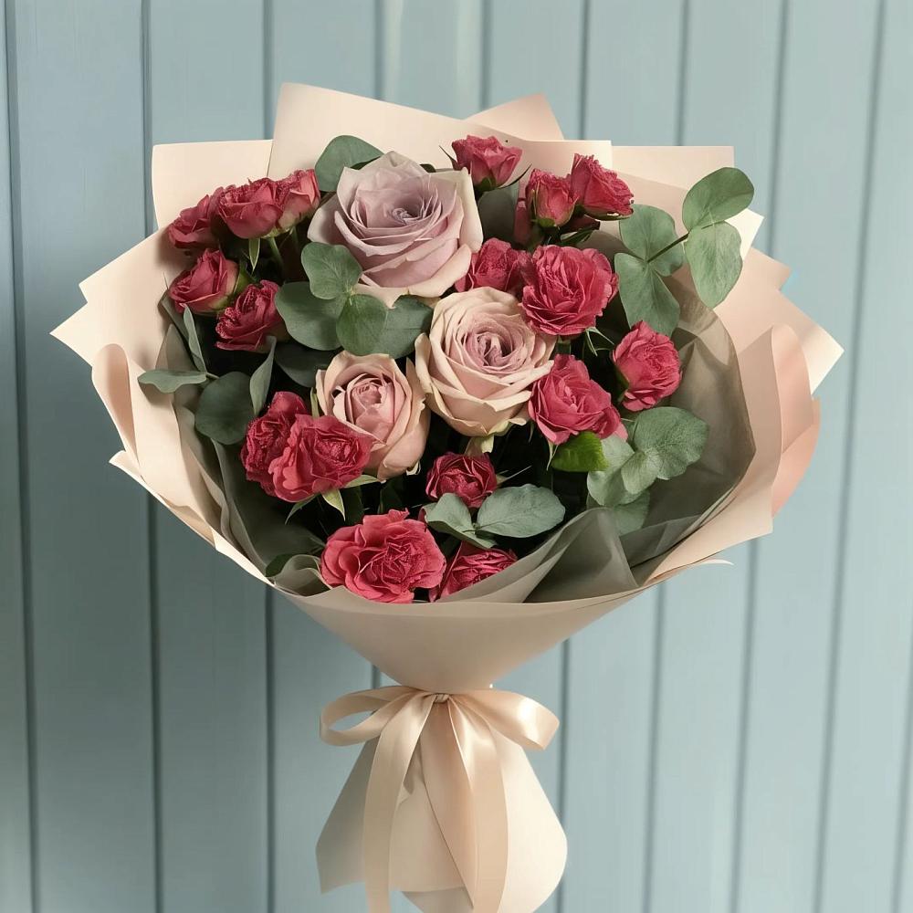 Букет цветов из: Гвоздики и Розы в Хрустальный