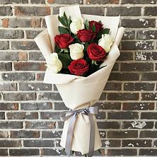 Букет цветов из:  Розы в Хрустальный