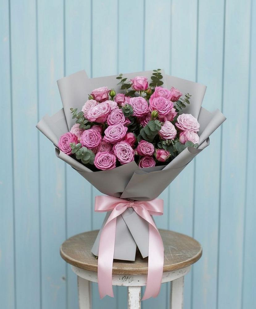 Букет цветов из: Розы в Хрустальный