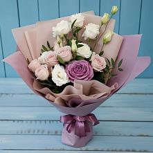 Букет цветов из:  Розы и Лизиантусы в Хрустальный