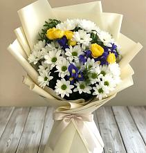 Букет цветов из:  Ирисы, Хризантемы и Розы #REPLACE_PRED# Хрустальный