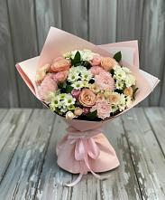 Букет цветов из:  Гвоздики, Розы и Хризантемы в Хрустальный