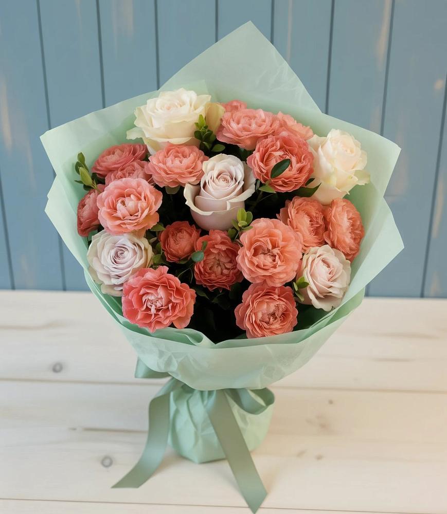 Букет цветов из: Розы в Хрустальный