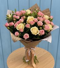 Букет цветов из:  Розы в Хрустальный