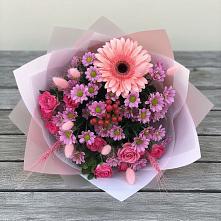 Букет цветов из:  Розы, Герберы и Хризантемы в Хрустальный