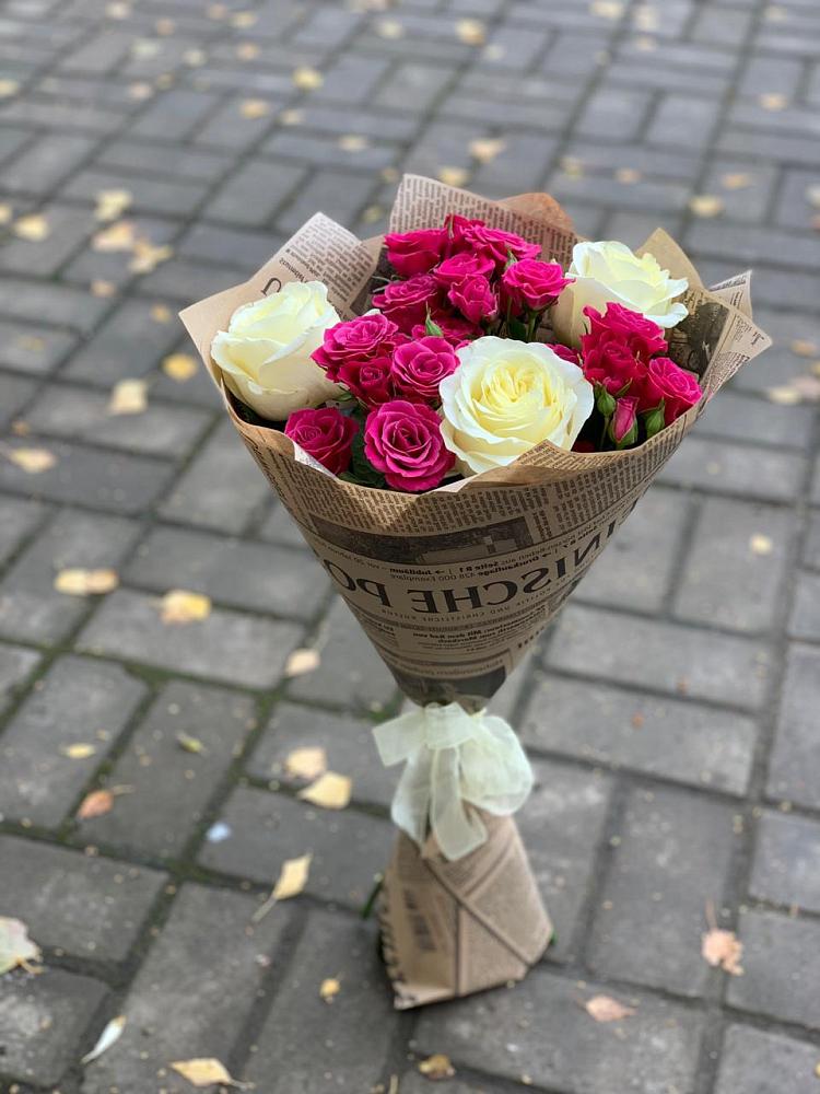 Букет цветов из: Розы в Хрустальный