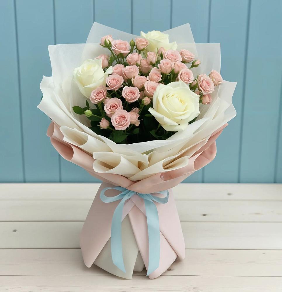 Букет цветов из: Розы в Хрустальный