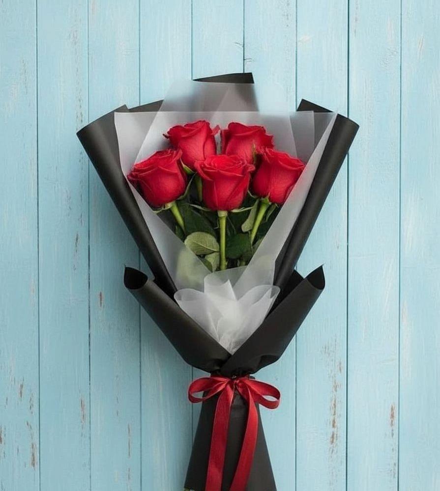 Букет цветов из: Розы в Хрустальный